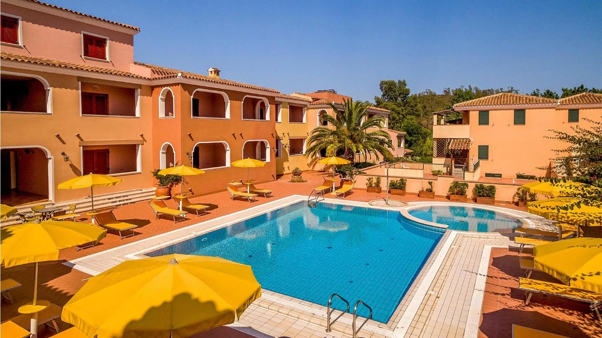 Cozy Apartment In Orosei With Wifi