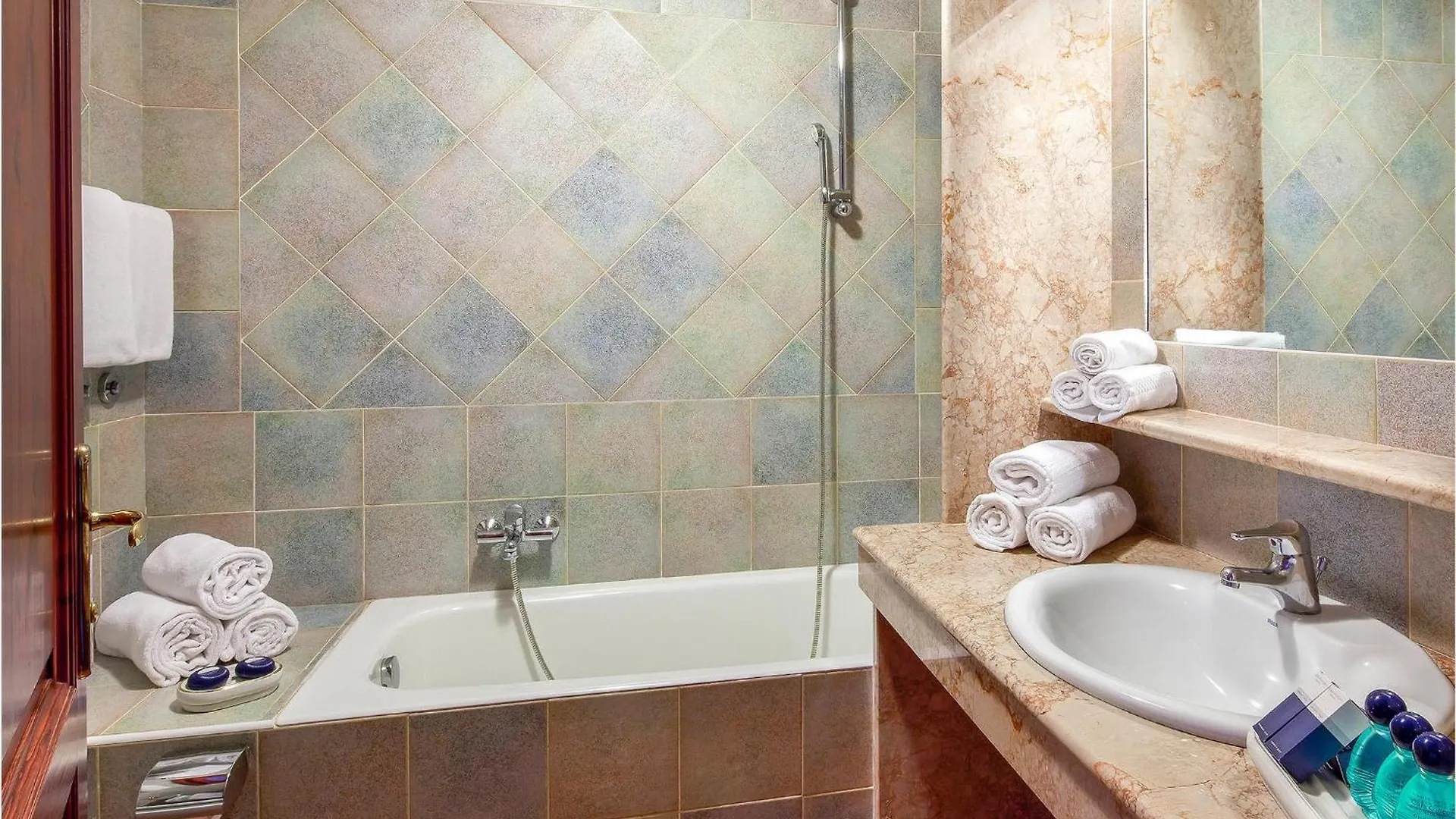 Cozy Apartment In Orosei With Wifi 0*,  Italy